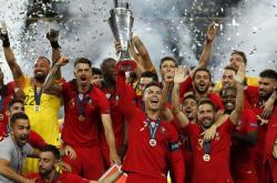 开云体育入口-哥伦比亚对阵荷兰，C罗关键回合不手软