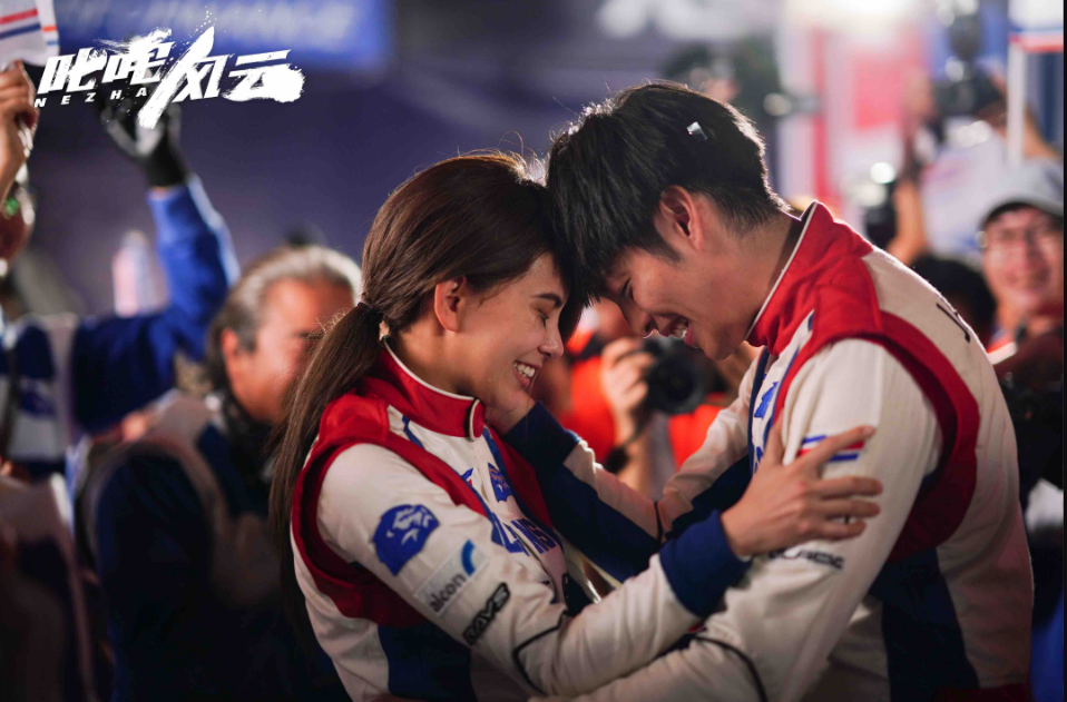 汇聚强者,足球赛场上的狂飙之战即将打响 汇聚强者,足球赛场上的狂飙之战即将打响