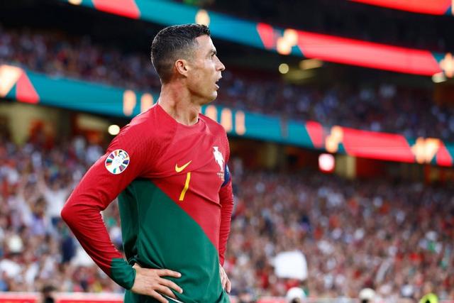 葡萄牙球员展现出色的技术和意识 葡萄牙球员展现出色的技术和意识