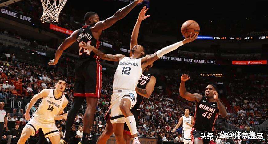 灰熊绝杀尼克斯，莫兰特最后一击致胜