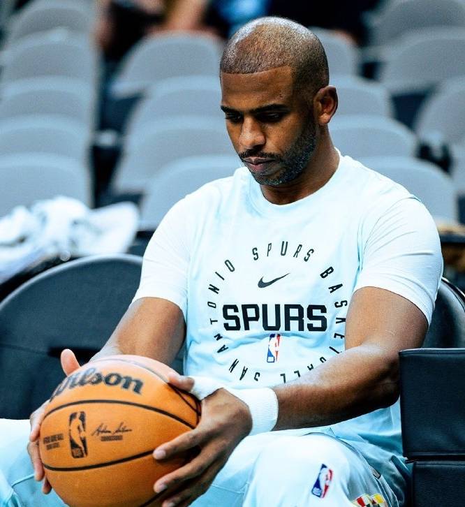 保罗加盟太阳,球队战力大增有望夺冠 保罗加盟太阳,球队战力大增有望夺冠