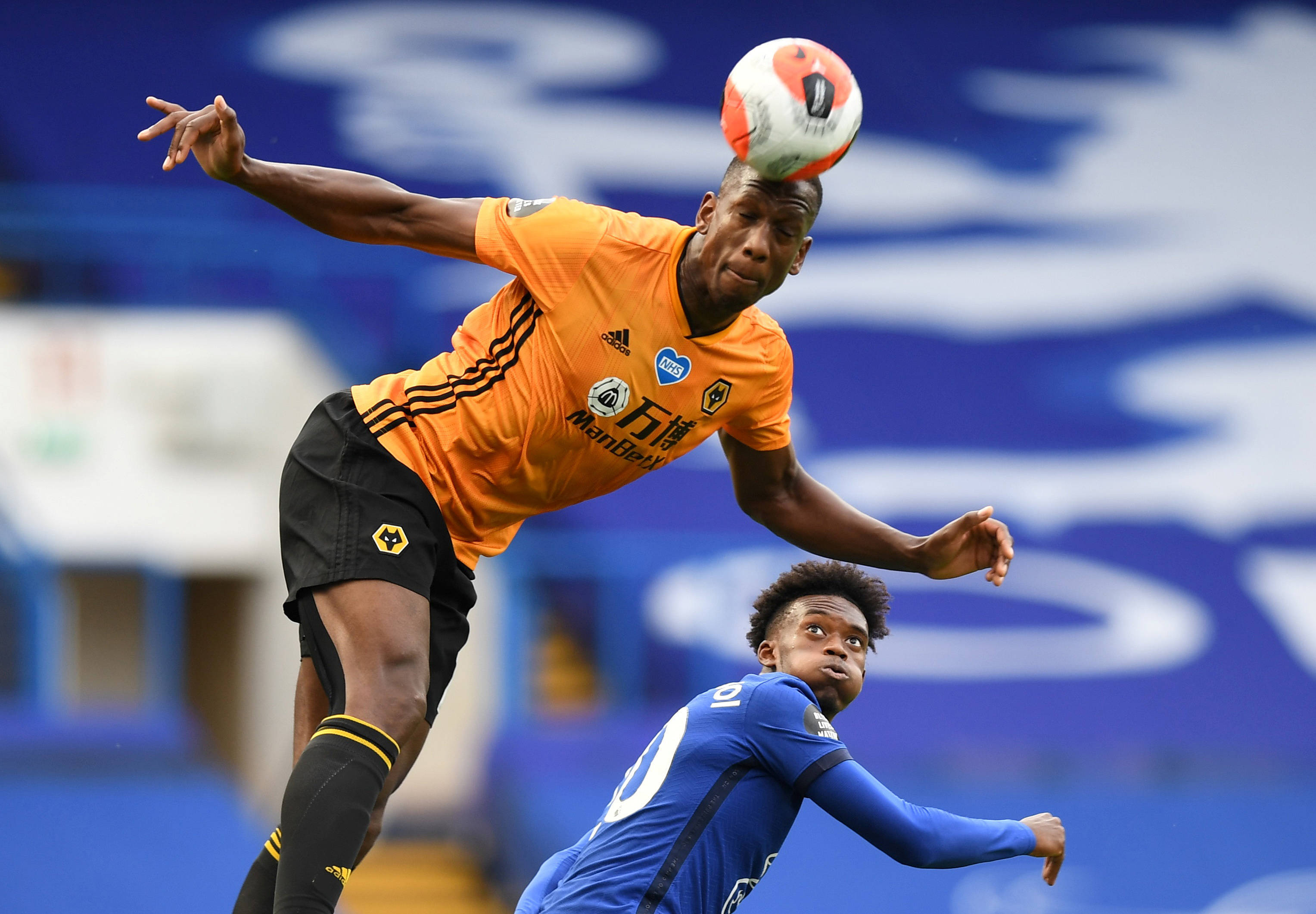 关于伯恩利逆转获胜，球队士气大振的信息