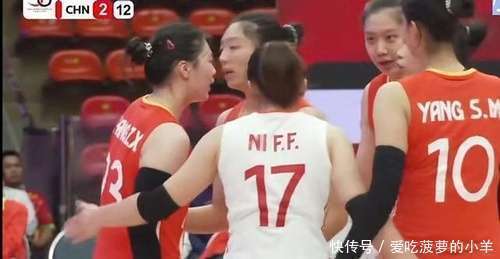 包含泰国羽毛球队强势中国羽毛球队，陶菲克制霸全场的词条
