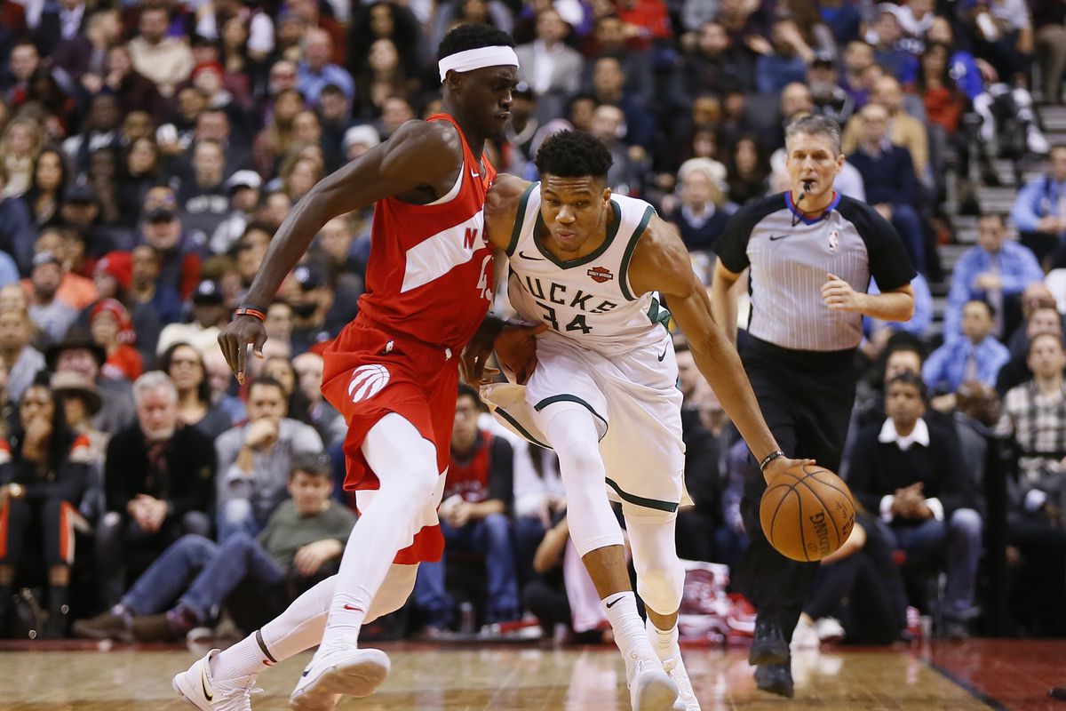 雄鹿再度击败猛龙取得连胜