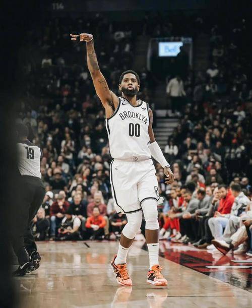 猛龙主场输给篮网,失去领先优势 猛龙主场输给篮网,失去领先优势