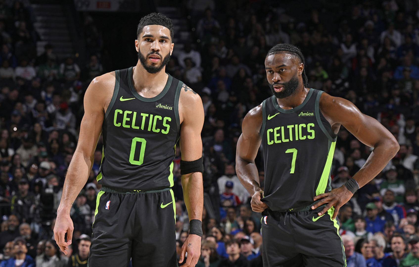 步行者主场擒凯尔特人