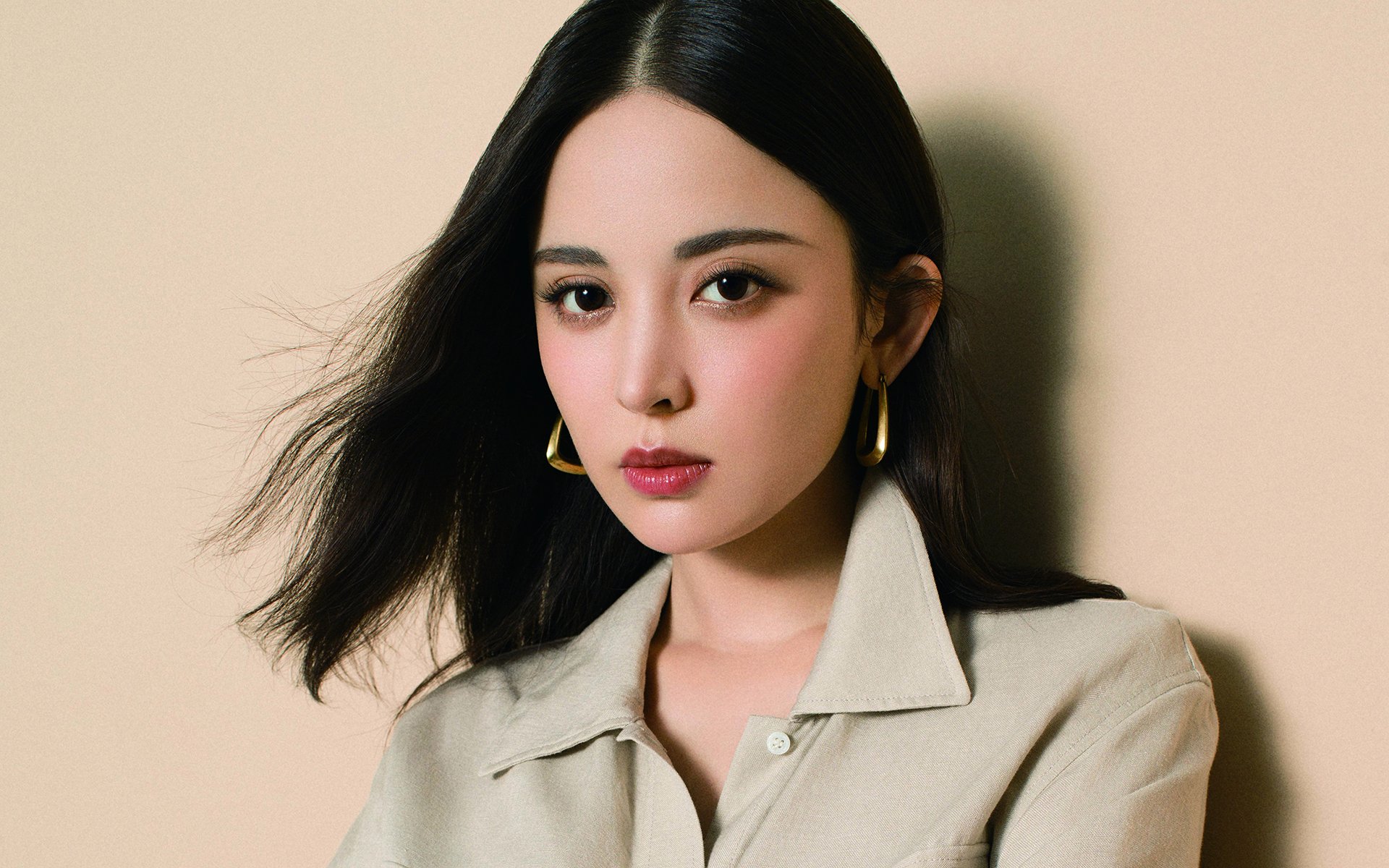 当拉什福德爆发与委内瑞拉粉碎里昂，奏响足球的多重变奏曲