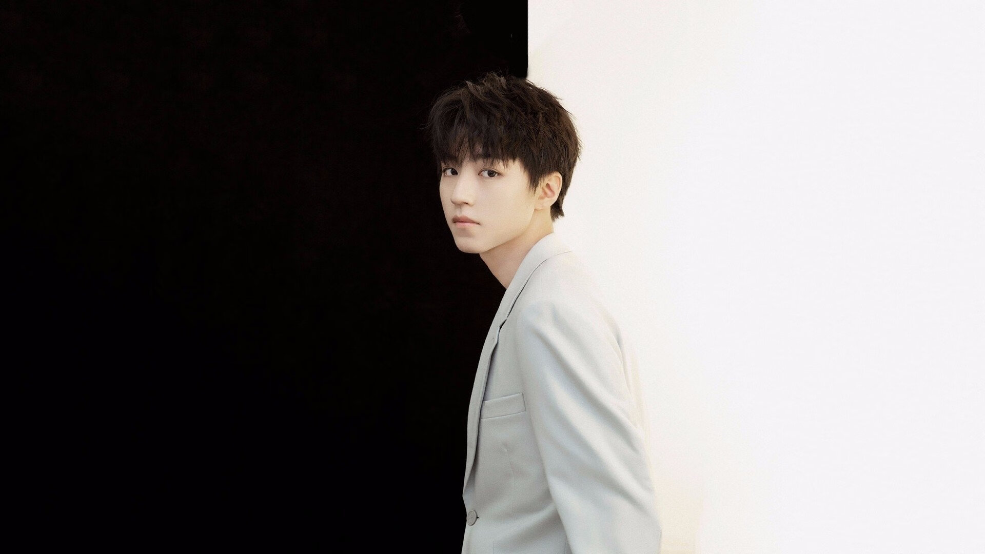 悬念永无终章，当速度机器遇见绿茵舞者