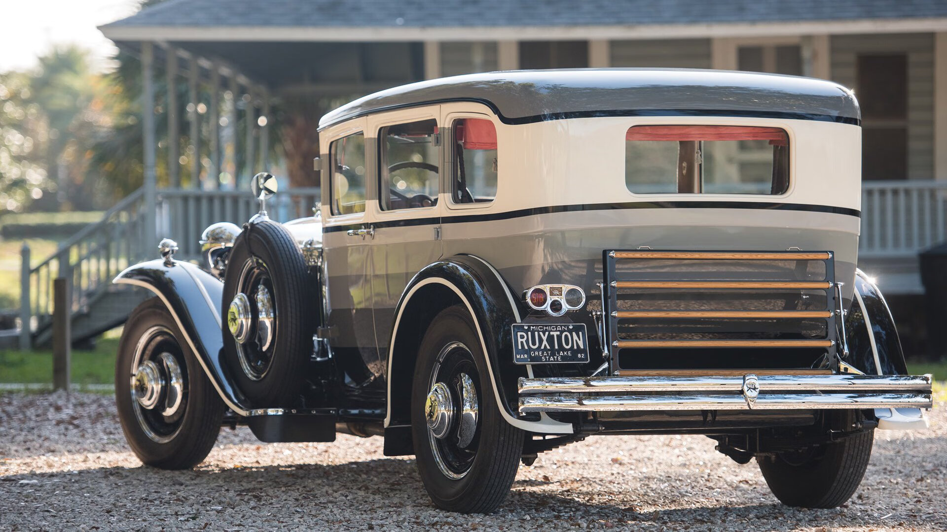 南美韧性与欧洲锋芒，足球世界的两极叙事