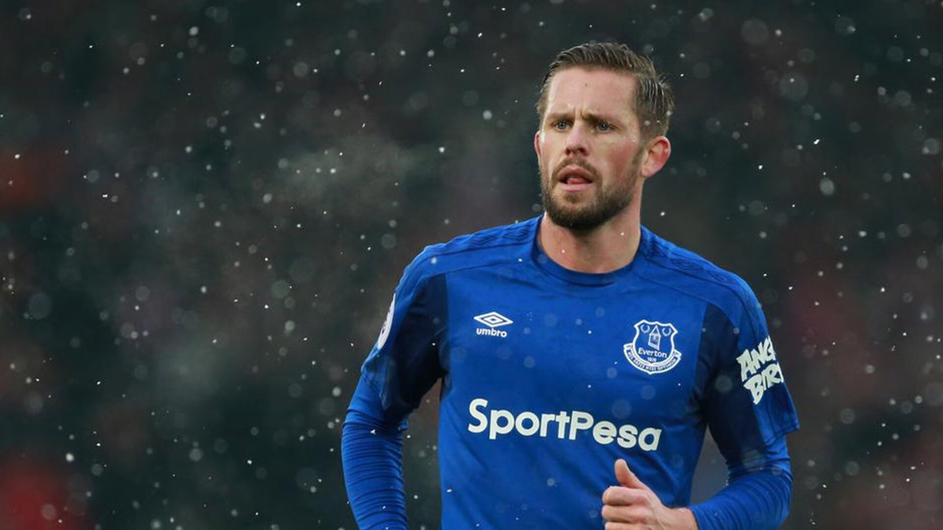 乔治关键战不手软,勇士鏖战浙江队