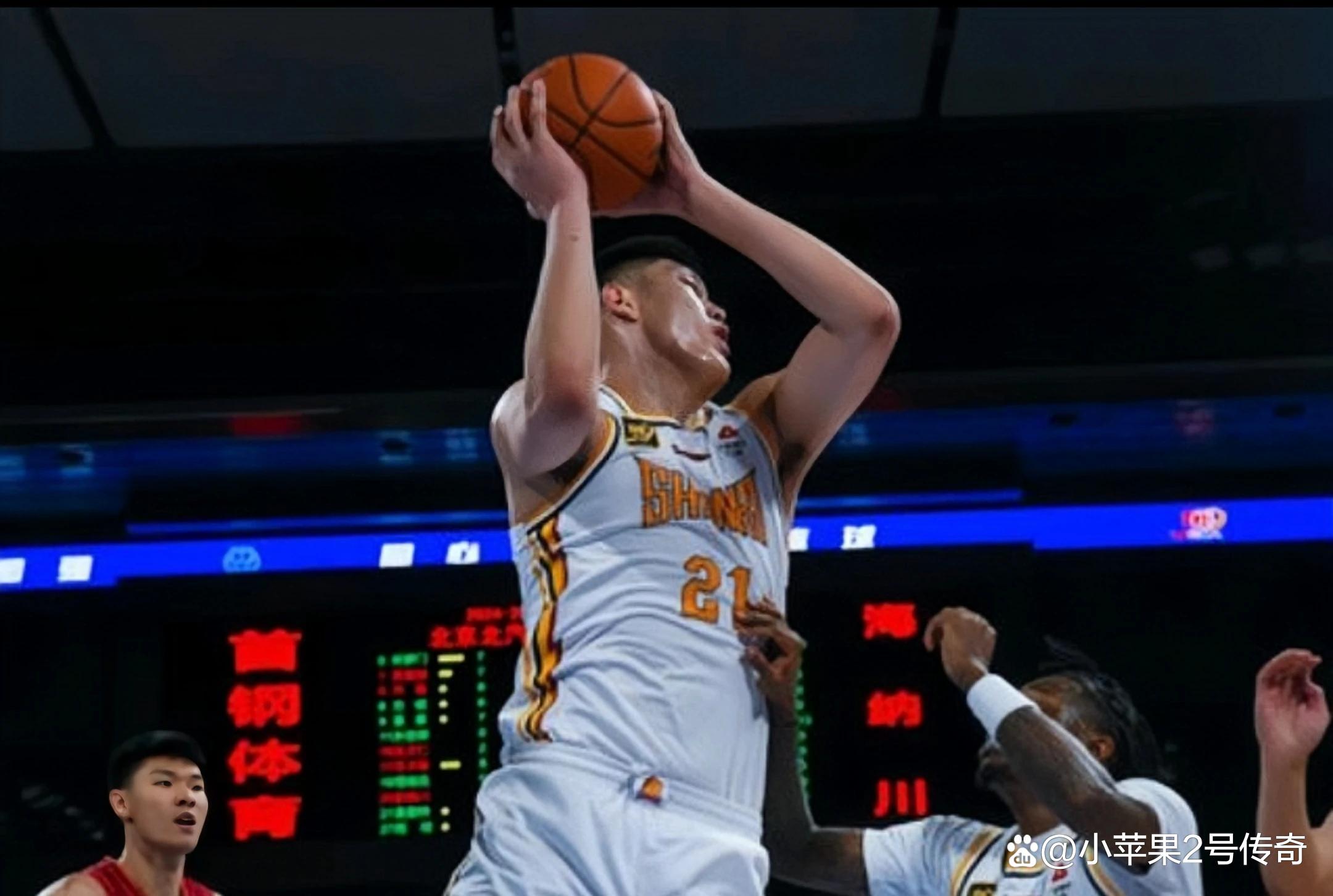 班凯罗进攻端无人可挡,新疆队强势晋级山西队 班凯罗进攻端无人可挡,新疆队强势晋级山西队